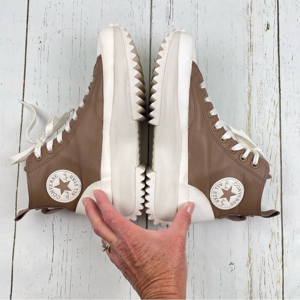 Converse Run Star Hike Chuck Taylor Leather High Top Platform Sneakers. - Picture 9 of 16